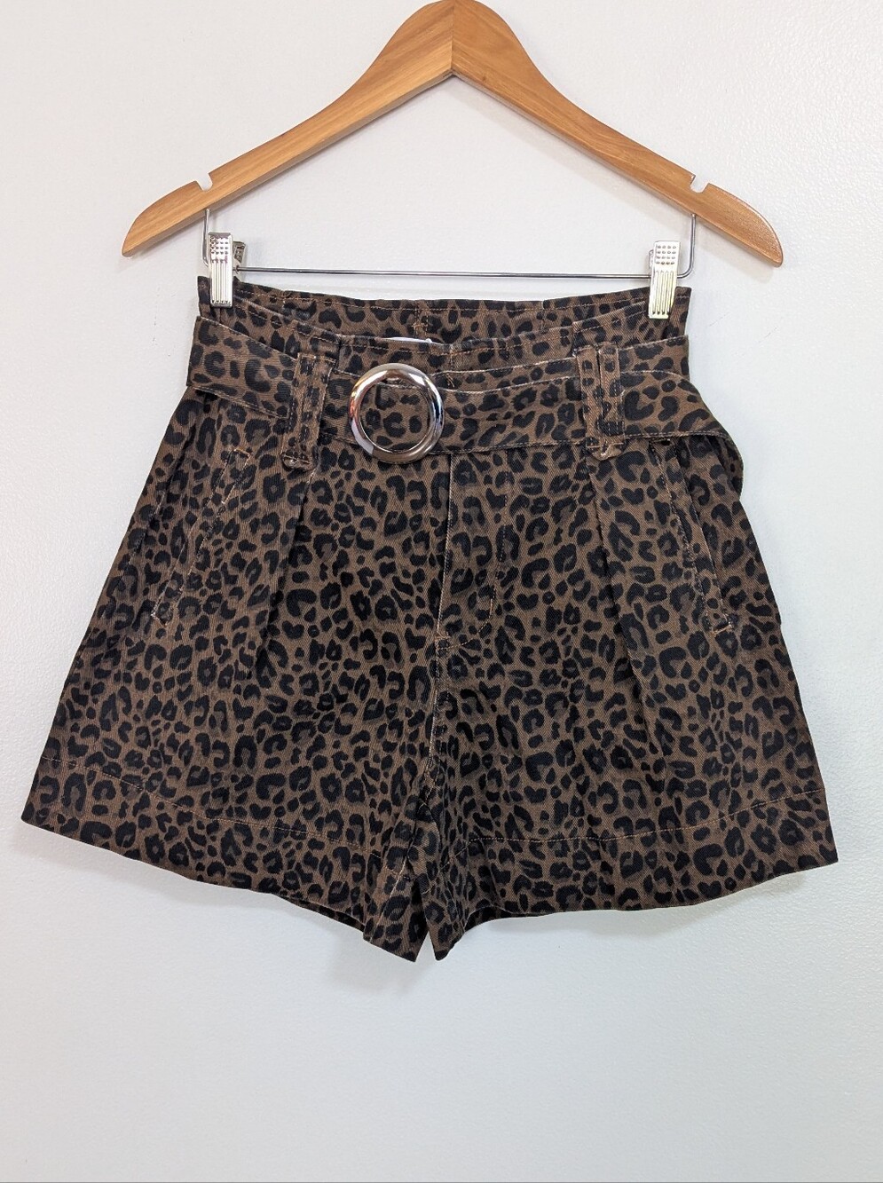 NWT Flowyair Leopard Animal Print High Waist Brown Belted Shorts Size 6